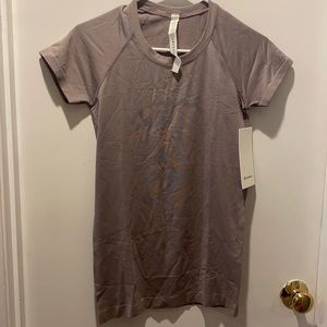 Lululemon swiftly tech short sleeve grey purple
